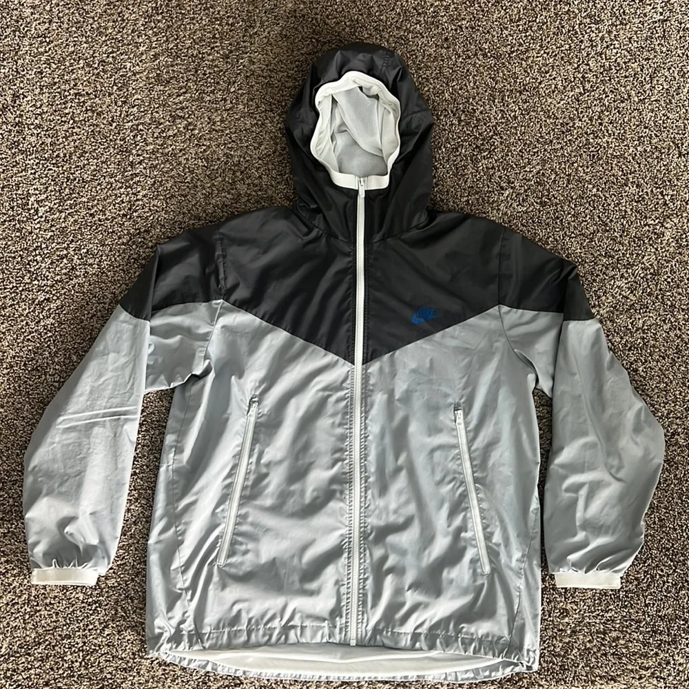 Nike Windbreaker Grey, Full Zip, Windrunner Men’s Size L